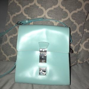 DOONEY BOURKE crossbody bags